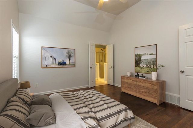 146 HARBOR CREEK DR, Memphis, TN 38103