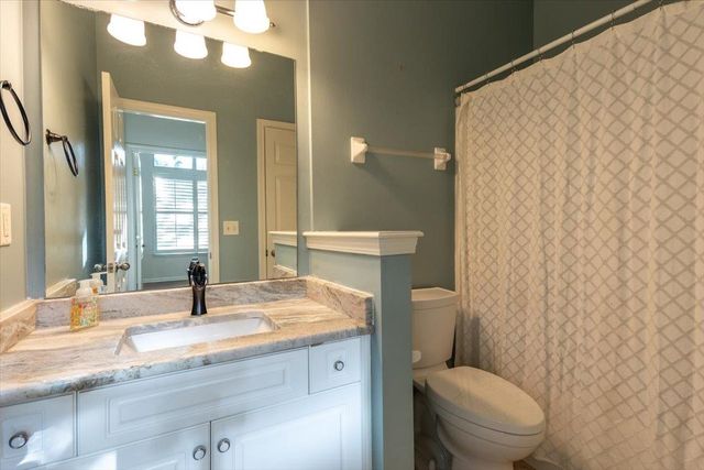 146 HARBOR CREEK DR, Memphis, TN 38103