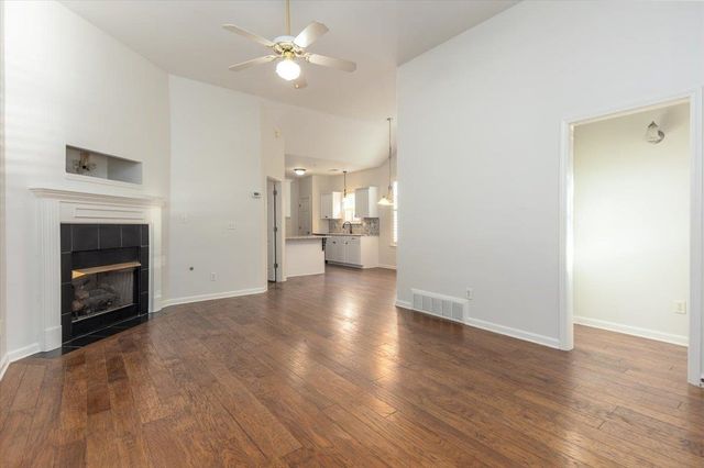 146 HARBOR CREEK DR, Memphis, TN 38103