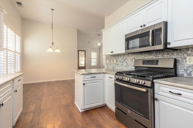 146 HARBOR CREEK DR, Memphis, TN 38103