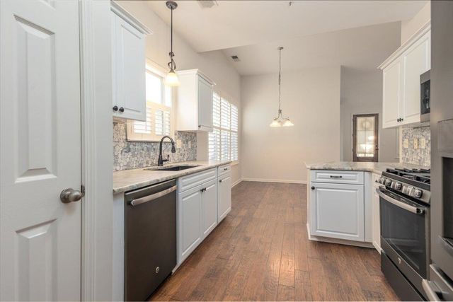 146 HARBOR CREEK DR, Memphis, TN 38103