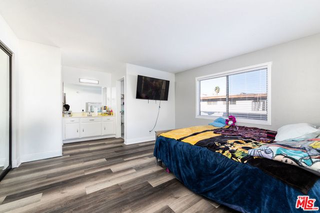 15214 S Raymond Avenue 111, Gardena, CA 90247