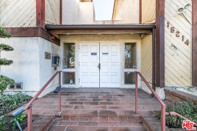 15214 S Raymond Avenue 111, Gardena, CA 90247