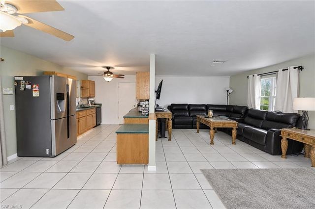 18386 Ostego DR, Fort Myers, FL 33967