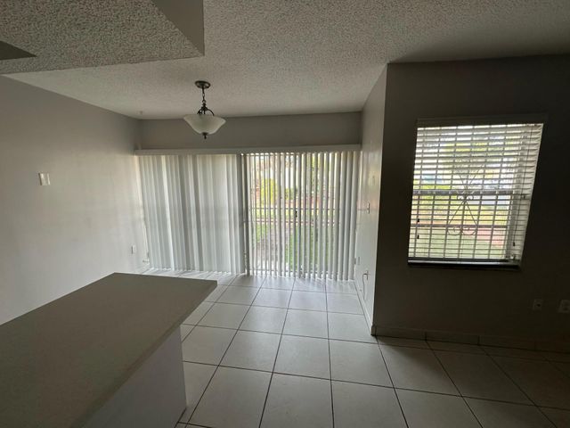 9331 SW 4th St 104 B, Miami, FL 33174