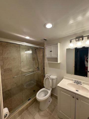 9331 SW 4th St 104 B, Miami, FL 33174