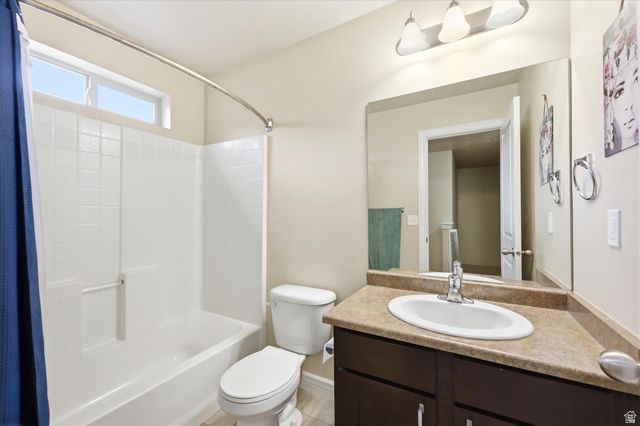 1823 W 2300 S, Woods Cross, UT 84087