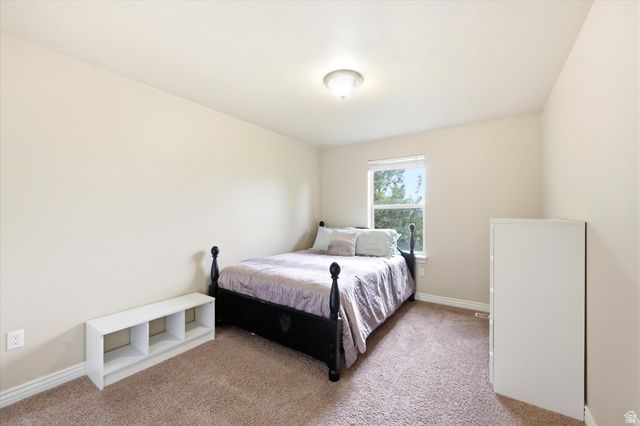 1823 W 2300 S, Woods Cross, UT 84087