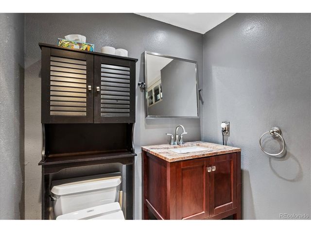 1400 Elm St, Denver, CO 80220