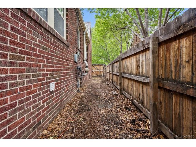 1400 Elm St, Denver, CO 80220