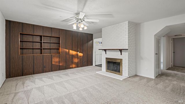 209 Begonia Blvd, Fairfield, CA 94533