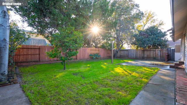 209 Begonia Blvd, Fairfield, CA 94533