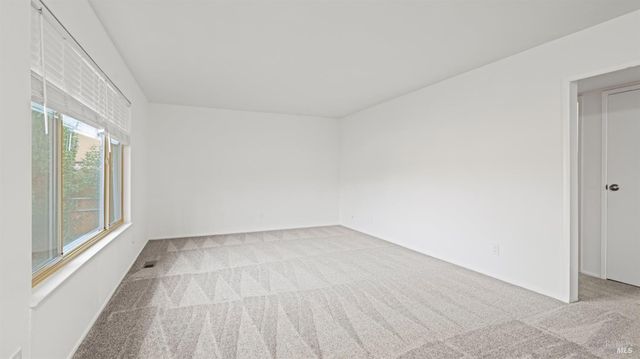 209 Begonia Blvd, Fairfield, CA 94533