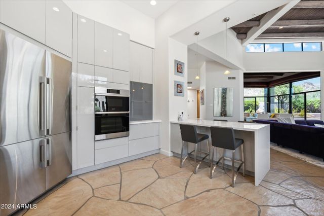 10040 E HAPPY VALLEY Road 243, Scottsdale, AZ 85255