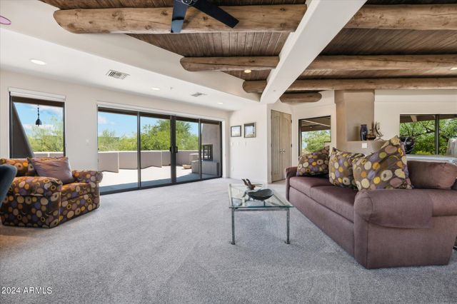 10040 E HAPPY VALLEY Road 243, Scottsdale, AZ 85255