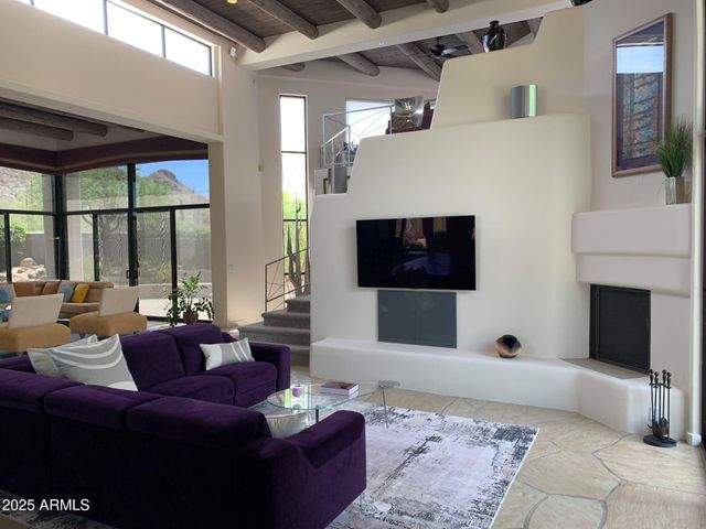 10040 E HAPPY VALLEY Road 243, Scottsdale, AZ 85255