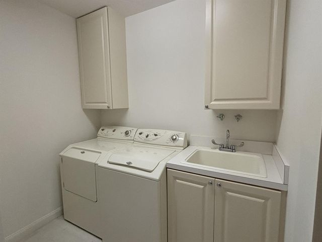 10 E Harbour Isle Dr Drive E 302, Fort Pierce, FL 34949