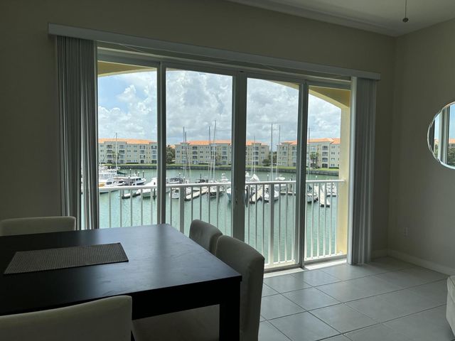 10 E Harbour Isle Dr Drive E 302, Fort Pierce, FL 34949