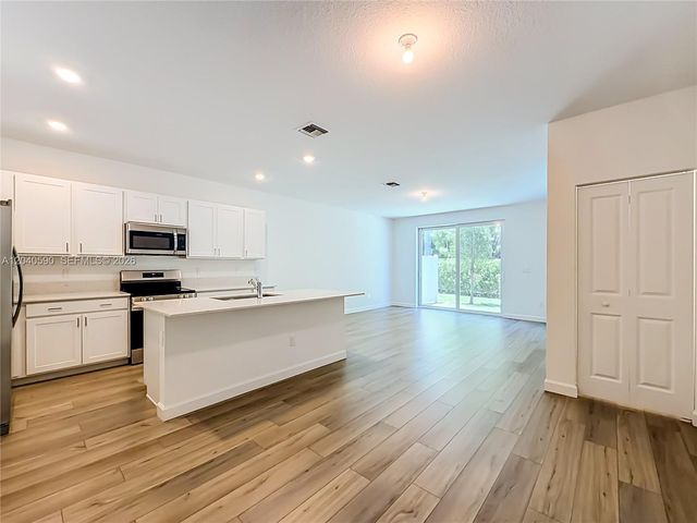 4607 Hollister Avenue 4607, Lake Worth, FL 33463