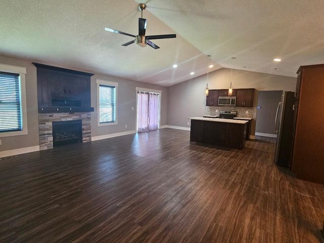 1101 Hunter Court, Adel, IA 50003