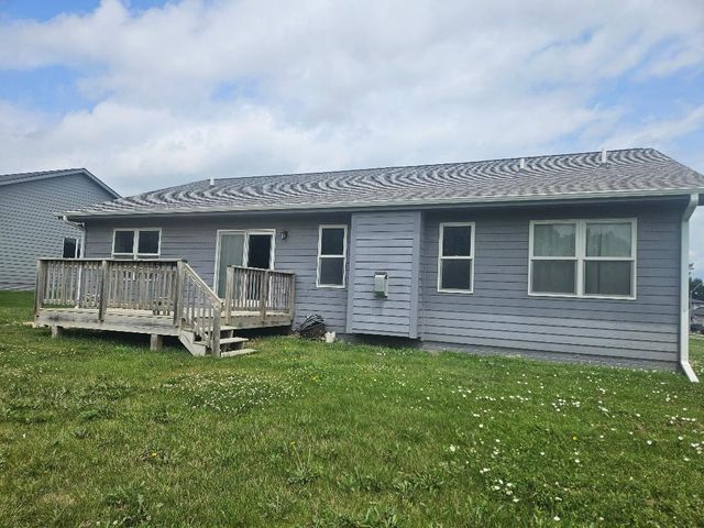 1101 Hunter Court, Adel, IA 50003