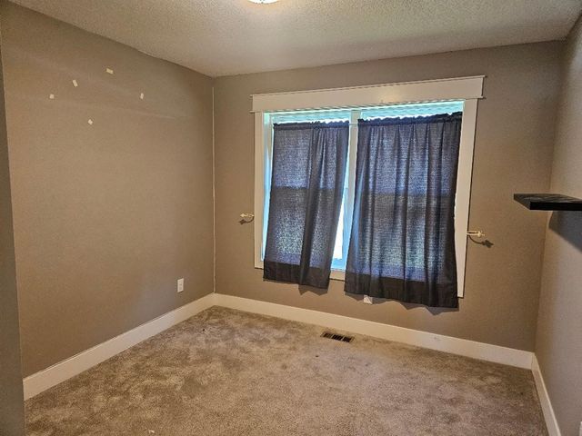 1101 Hunter Court, Adel, IA 50003