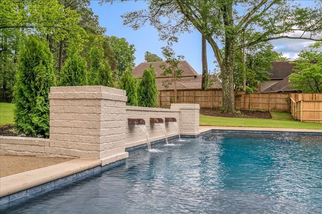 798 VALLEYBROOK DR, Memphis, TN 38120