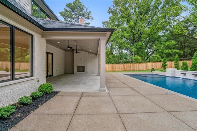 798 VALLEYBROOK DR, Memphis, TN 38120