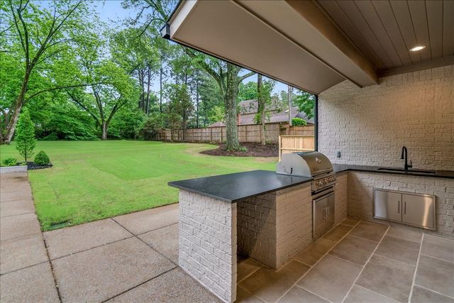 798 VALLEYBROOK DR, Memphis, TN 38120