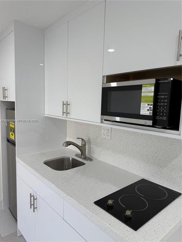 6820 SW 5th St 1, Miami, FL 33144