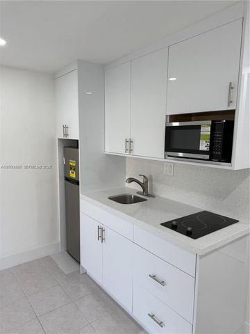 6820 SW 5th St 1, Miami, FL 33144