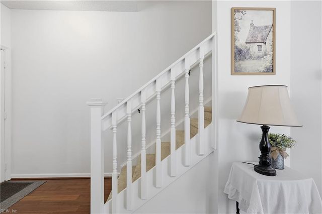 5945 Echingham DR, Virginia Beach, VA 23464