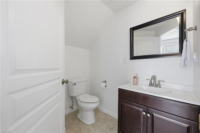 5945 Echingham DR, Virginia Beach, VA 23464