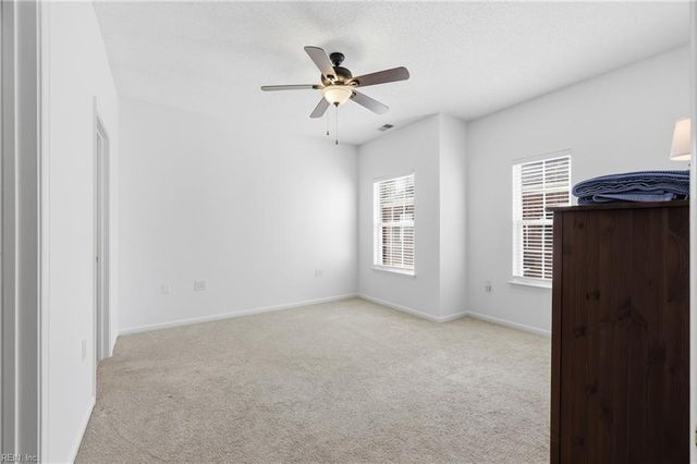 5945 Echingham DR, Virginia Beach, VA 23464