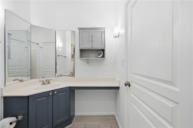 5945 Echingham DR, Virginia Beach, VA 23464