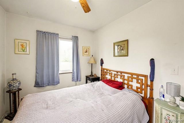 4987 E M 36, Pinckney, MI 48169