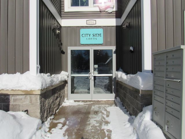 914 E Front Street, Traverse City, MI 49686