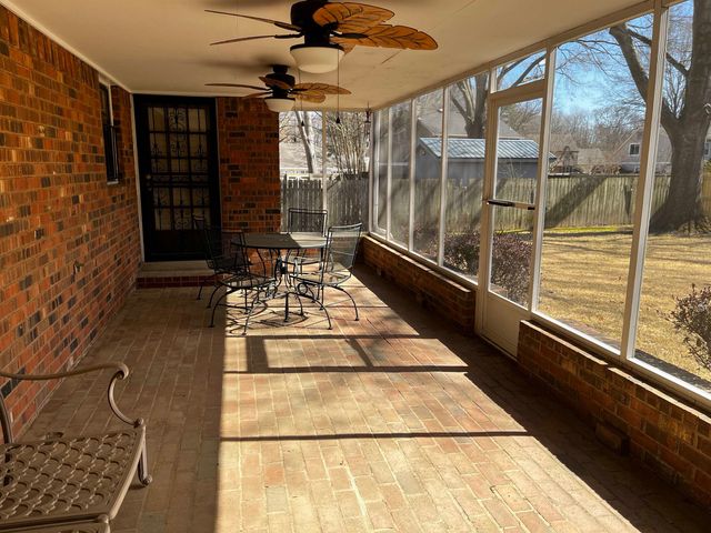 1994 CORBIN RD, Germantown, TN 38139