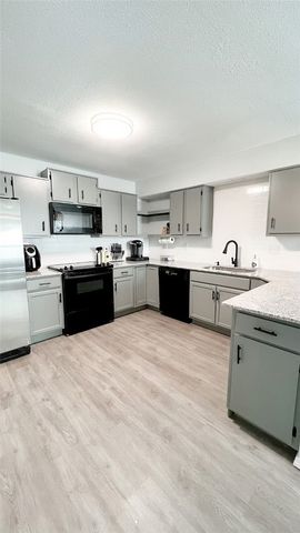 2008 Cypress Place, Springdale, AR 72762