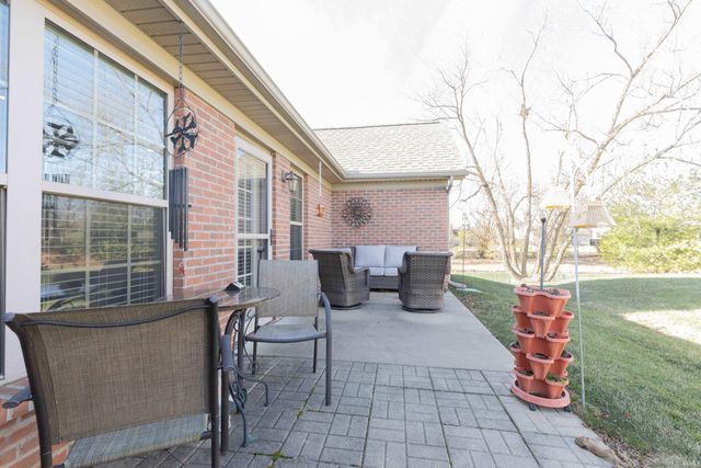4432 Mystic Creek Drive, Evansville, IN 47715