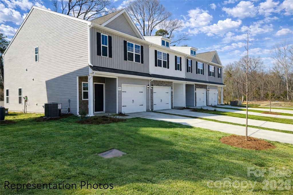 4743 Muskogee Drive, Charlotte, NC 28227