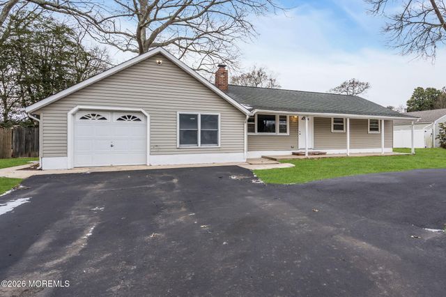 109 Laurel Boulevard, Lanoka Harbor, NJ 08734