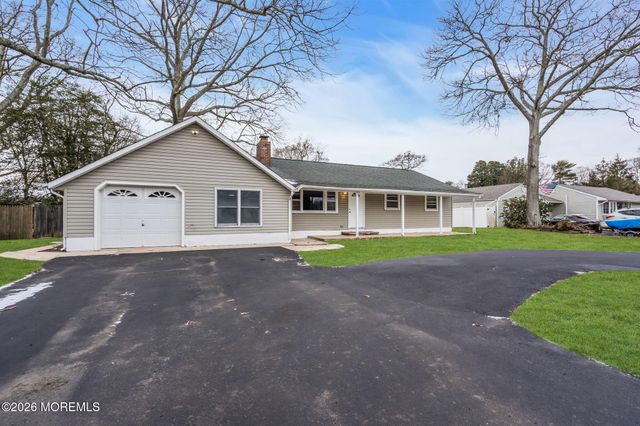 109 Laurel Boulevard, Lanoka Harbor, NJ 08734