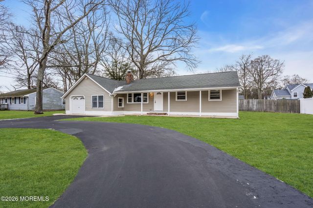 109 Laurel Boulevard, Lanoka Harbor, NJ 08734