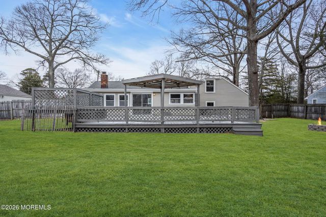 109 Laurel Boulevard, Lanoka Harbor, NJ 08734