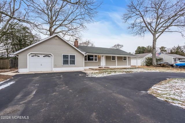 109 Laurel Boulevard, Lanoka Harbor, NJ 08734