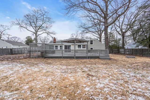 109 Laurel Boulevard, Lanoka Harbor, NJ 08734