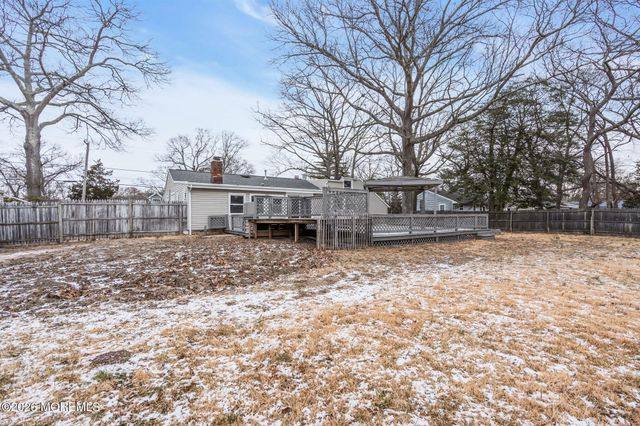 109 Laurel Boulevard, Lanoka Harbor, NJ 08734