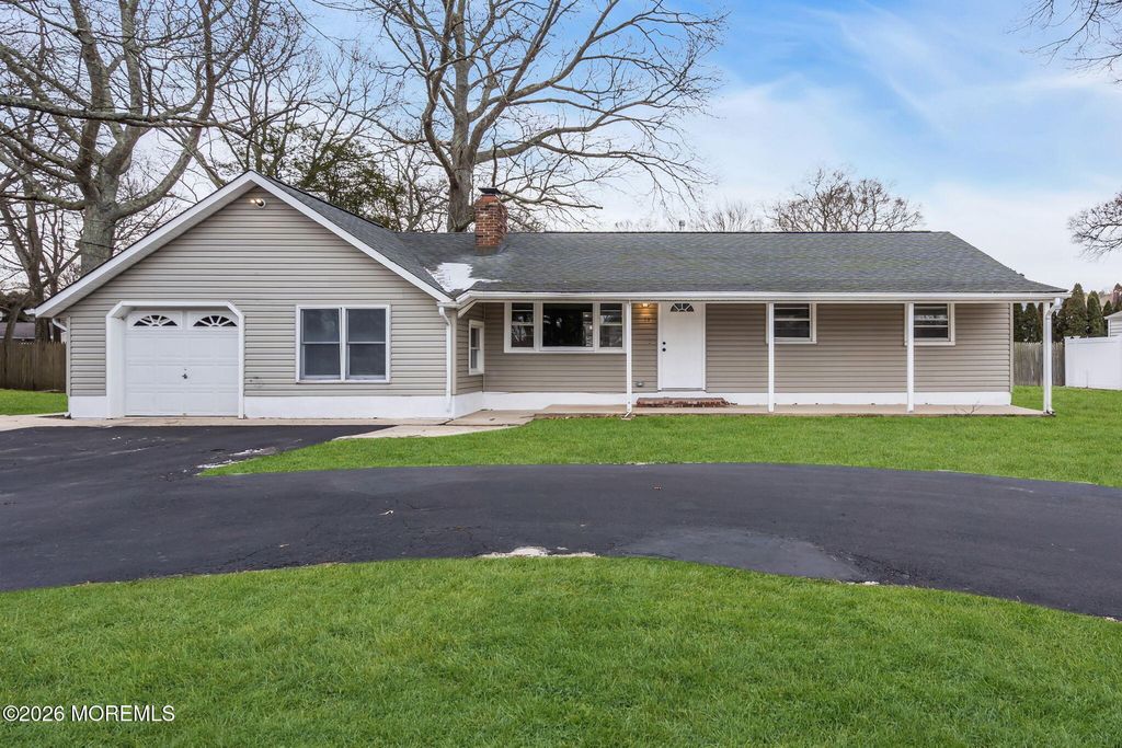 109 Laurel Boulevard, Lanoka Harbor, NJ 08734