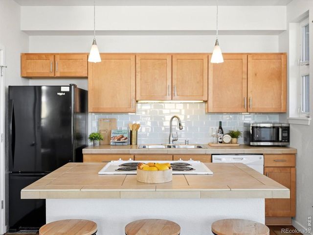 2830 E College Avenue 303, Boulder, CO 80303